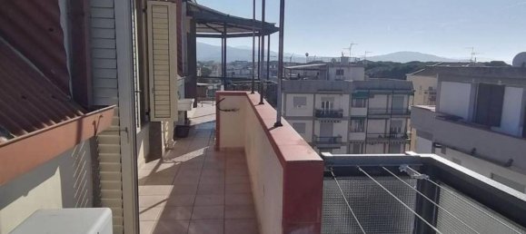 Ático de 5 habitaciónes en Follonica, Italy No. 84000 18