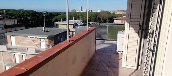 Ático de 5 habitaciónes en Follonica, Italy No. 84000 17