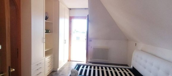 Ático de 5 habitaciónes en Follonica, Italy No. 84000 16