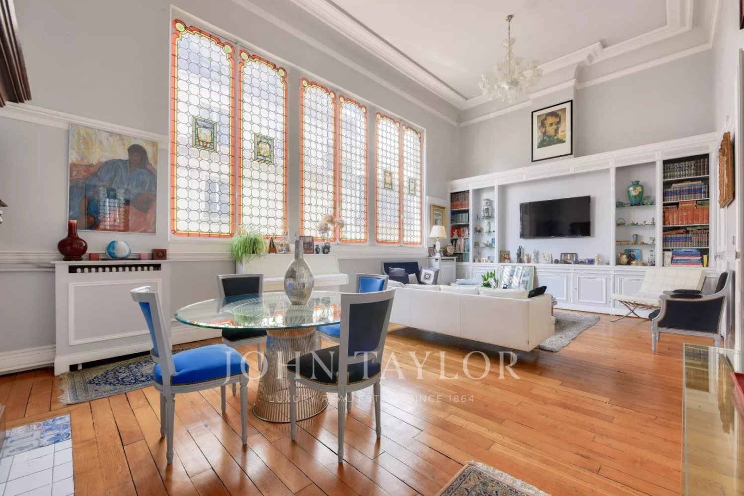 12 غرف نوم فندق في Paris, France رقم 180709