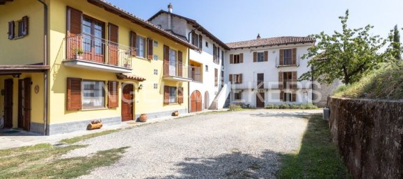 9 غرف نوم منزل في Canelli, Italy رقم 127863 2