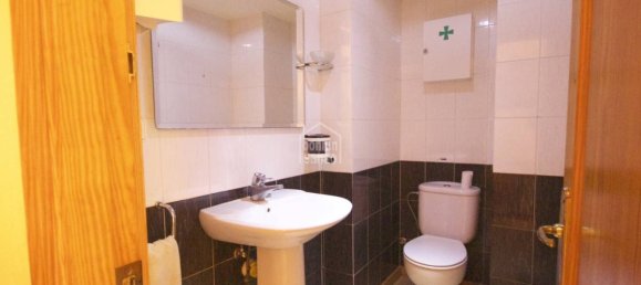 130m² Commercial property in Mahon, Spain No. 5267 6