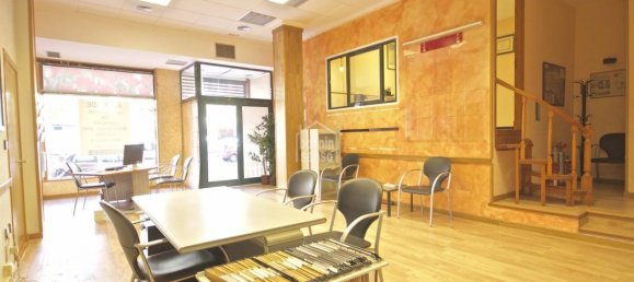 130m² Commercial property in Mahon, Spain No. 5267 5