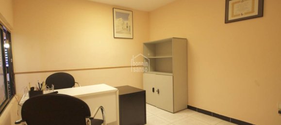 130m² Commercial property in Mahon, Spain No. 5267 7