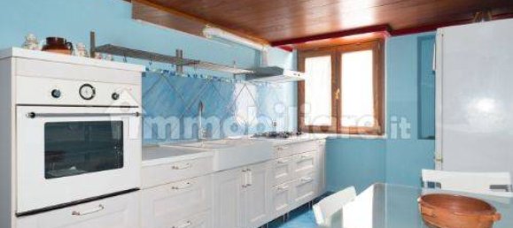 2 bedrooms Apartment in Naples, Italy No. 371824 7