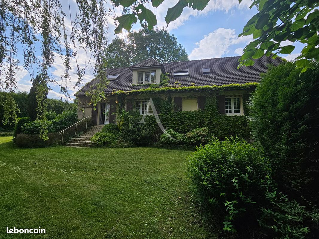 7 bedrooms House in Soissons, France No. 231048