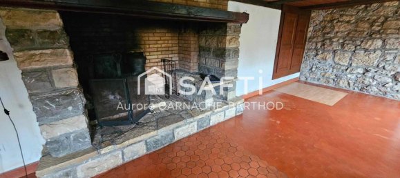 2 Schlafzimmer Haus in Les Combes, France, Nr. 207822 2