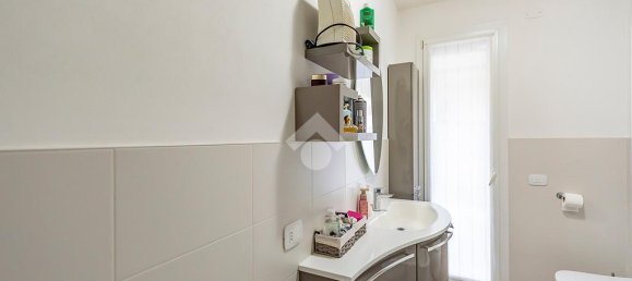 Apartamento de 2 dormitorios en Lainate, Italy No. 268820 21