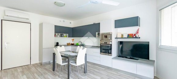 Apartamento de 2 dormitorios en Lainate, Italy No. 268820 6