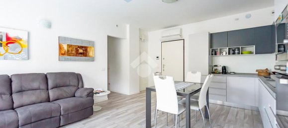 Apartamento de 2 dormitorios en Lainate, Italy No. 268820 9