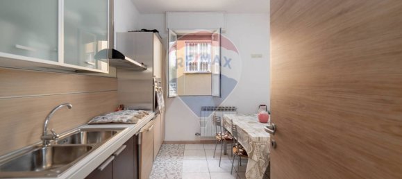3 bedrooms Apartment in Trezzano Rosa, Italy No. 323735 4