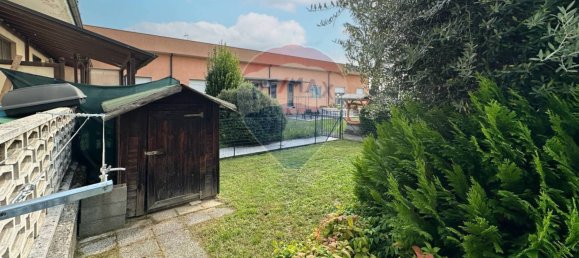 3 bedrooms Apartment in Trezzano Rosa, Italy No. 323735 24