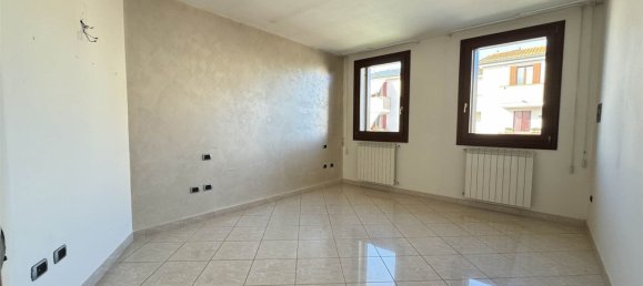 Casa de 5 divisões em Chioggia, Italy N.º 120875 9