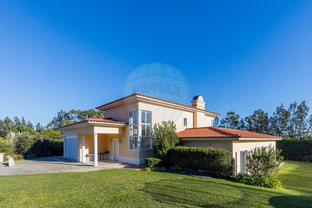 4 bedrooms House in Cascais, Portugal No. 338311