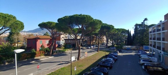 4 rooms Apartment in Assisi, Italy No. 103596 6