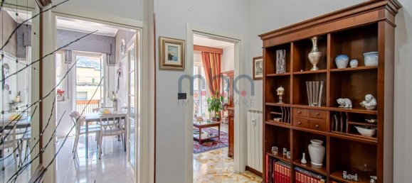 6-Zimmer Wohnung in Genoa, Italy, Nr. 36213 4