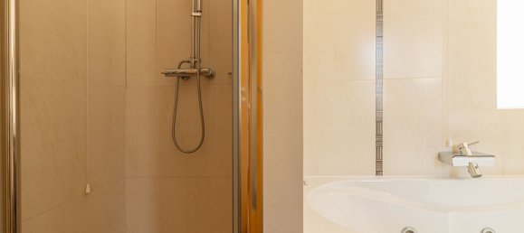 Casa de 3 dormitorios en Lagoa, Portugal No. 153570 29