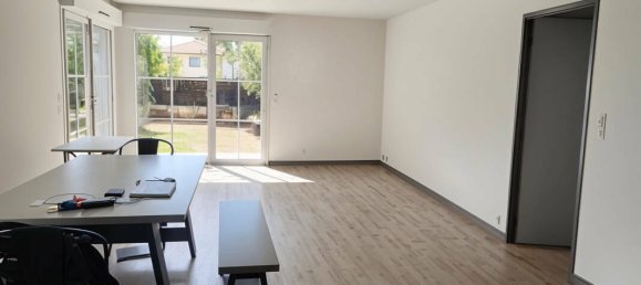 3 bedrooms House in Pujols, France No. 355126 2