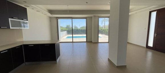3 dormitorios apartamento en venta en Pervolia, Larnaka, Cyprus № 93426 4