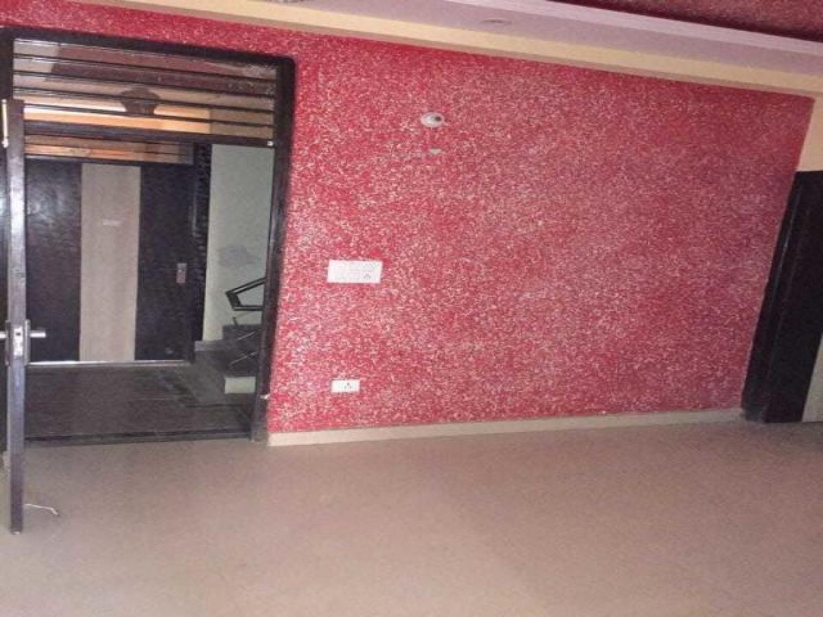 Casa T2 em Ghaziabad, India N.º 3661