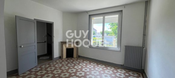 2 bedrooms House in Laon, France No. 252590 3