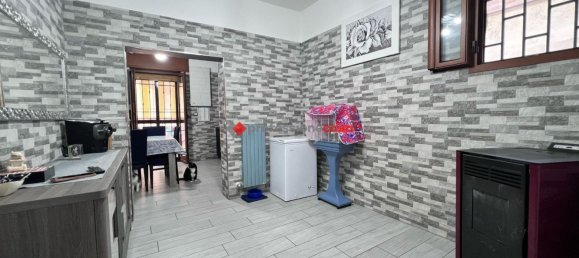 3 rooms House in Foggia, Italy No. 76340 8