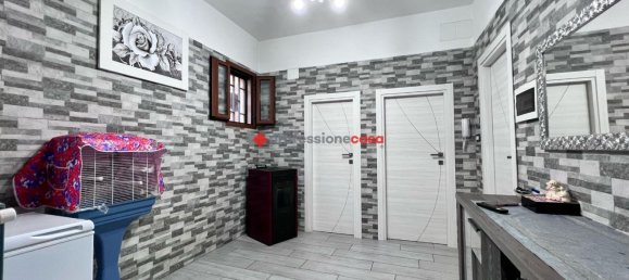 3 rooms House in Foggia, Italy No. 76340 7