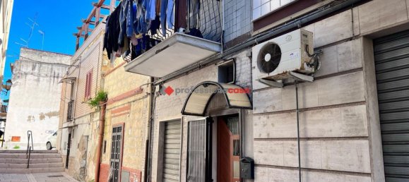 3 rooms House in Foggia, Italy No. 76340 5