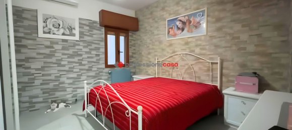 3 rooms House in Foggia, Italy No. 76340 10