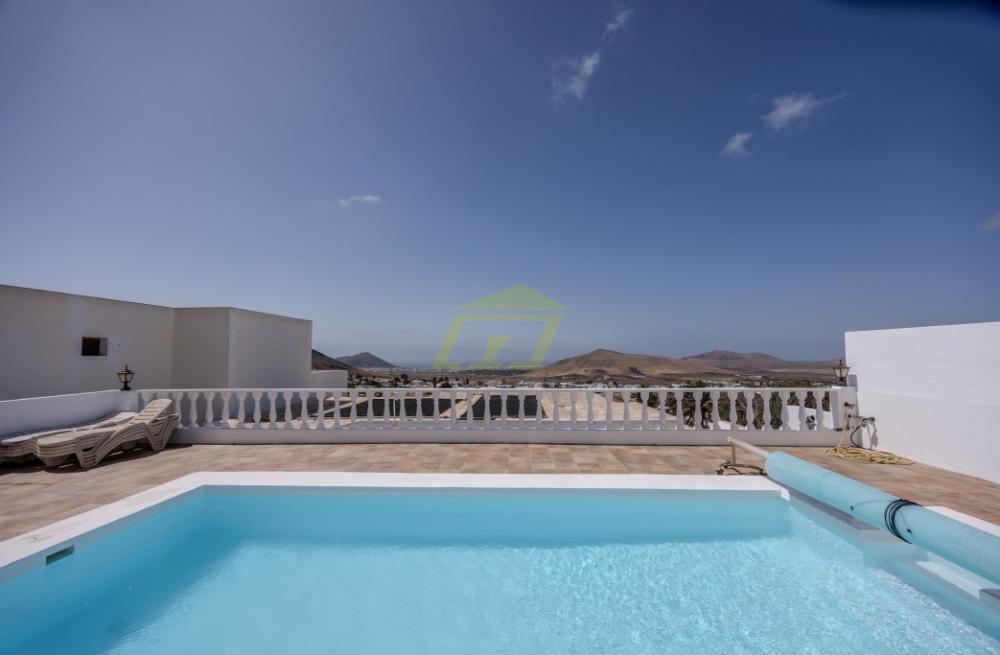 Вилла с 5 спальнями в Тегуисе, Испания № 161544