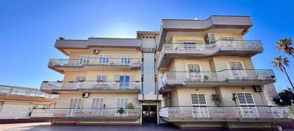 3 rooms Apartment in Pozzuoli, Italy No. 212376 28