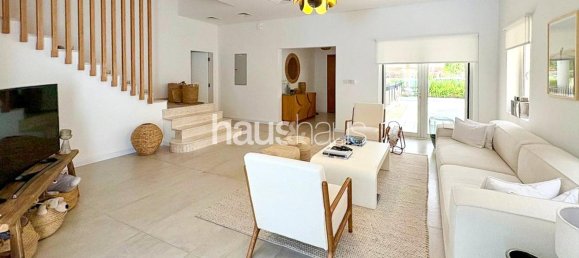 5 bedrooms Villa in The Villa, UAE No. 99005 4