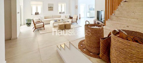 5 bedrooms Villa in The Villa, UAE No. 99005 5