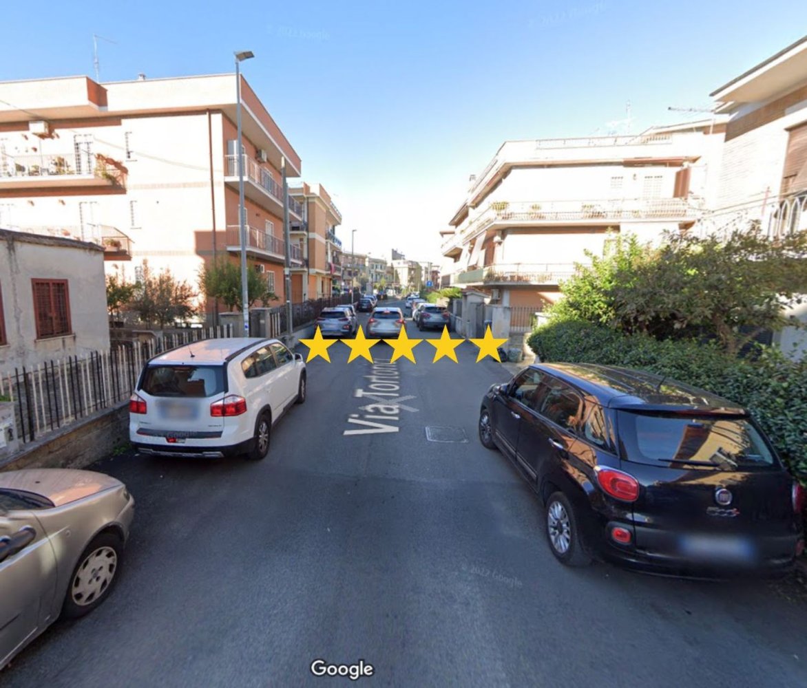 4 rooms Apartment in Rome, Italy No. 25898