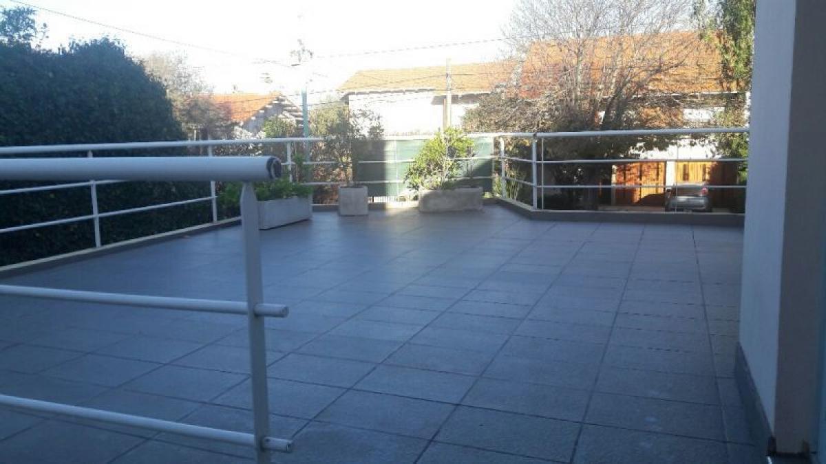 5 bedrooms House in Buenos Aires, Argentina No. 52198