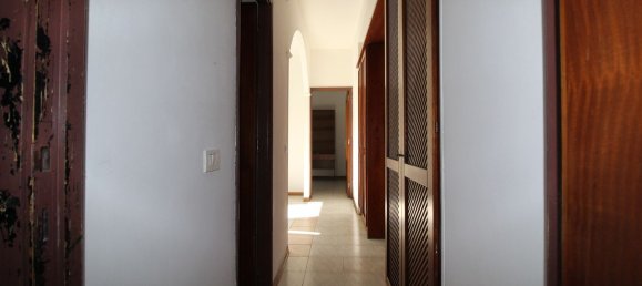Apartamento T2 em Cagliari, Italy N.º 376899 19