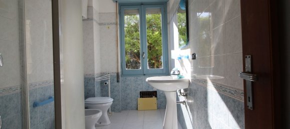 Apartamento T2 em Cagliari, Italy N.º 376899 8