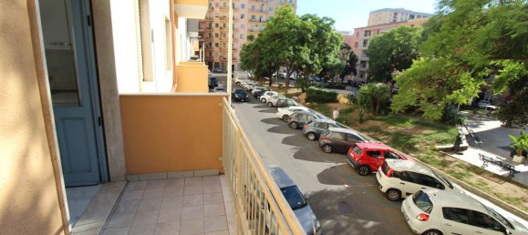 Apartamento T2 em Cagliari, Italy N.º 376899 20