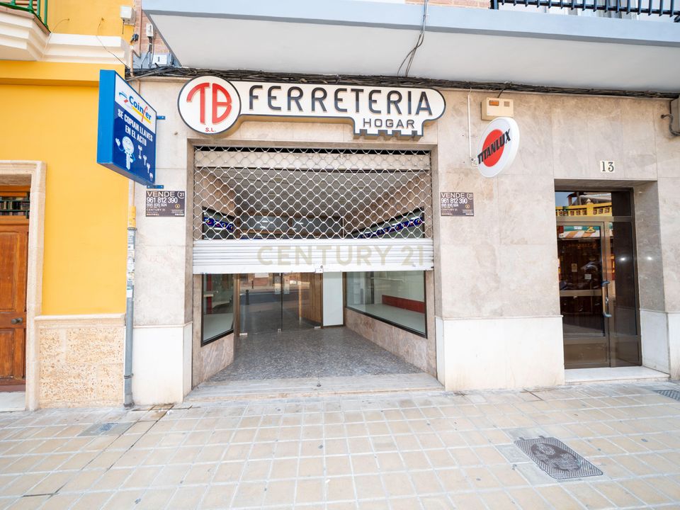  عقار تجاري في Valencia, Spain 229متر مربع رقم 204195