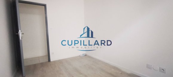 Casa de 3 dormitorios en Roanne, France No. 192917 5