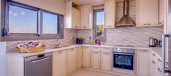 4 bedrooms Villa in Heraklion, Greece No. 31 12