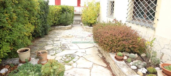 Villa de 9 divisões em Montenero di Bisaccia, Italy N.º 68533 18