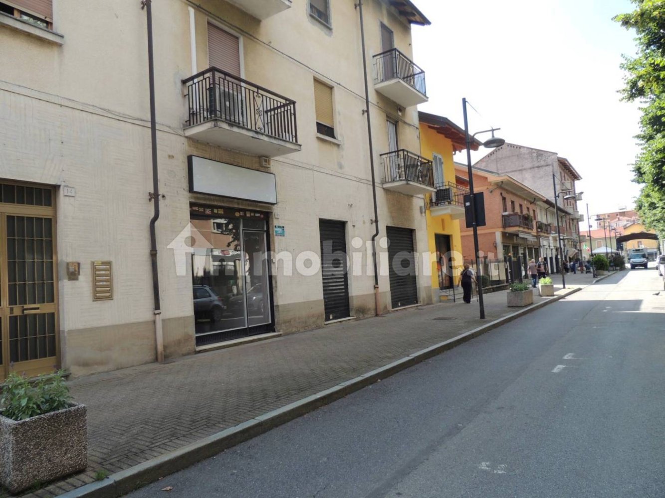 3 rooms Commercial property in Collegno, Italy No. 156264