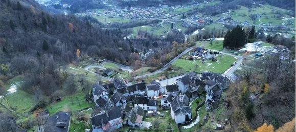 8 rooms House in Crodo, Italy No. 38114 3