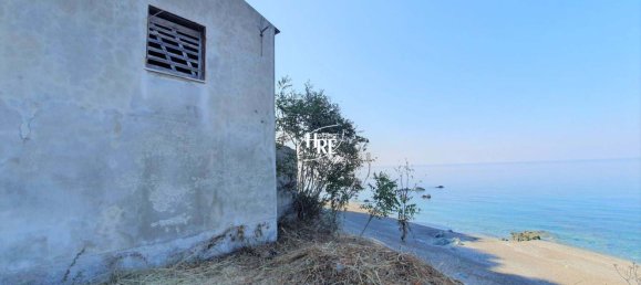 3 rooms House in Acquappesa, Italy No. 166547 2