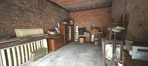 6 bedrooms Villa in Sassuolo, Italy No. 111782 16