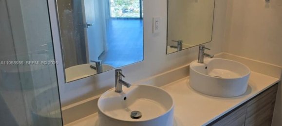 2 Schlafzimmer Gewerbliche Immobilien in Miami, USA, Nr. 615539 10