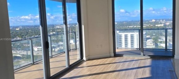 2 Schlafzimmer Gewerbliche Immobilien in Miami, USA, Nr. 615539 12