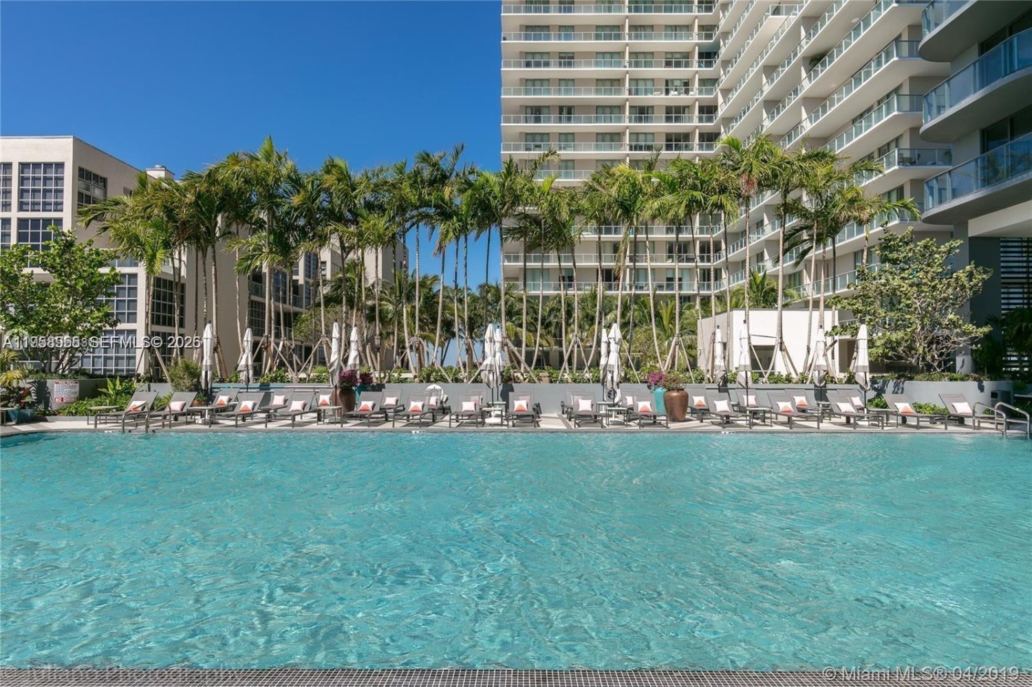 2 Schlafzimmer Gewerbliche Immobilien in Miami, USA, Nr. 615539