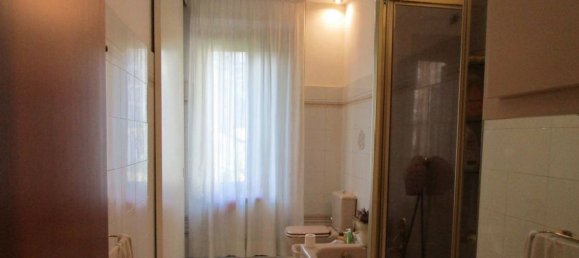 Квартира с 3 комнатами в Монца, Италия № 98387 11